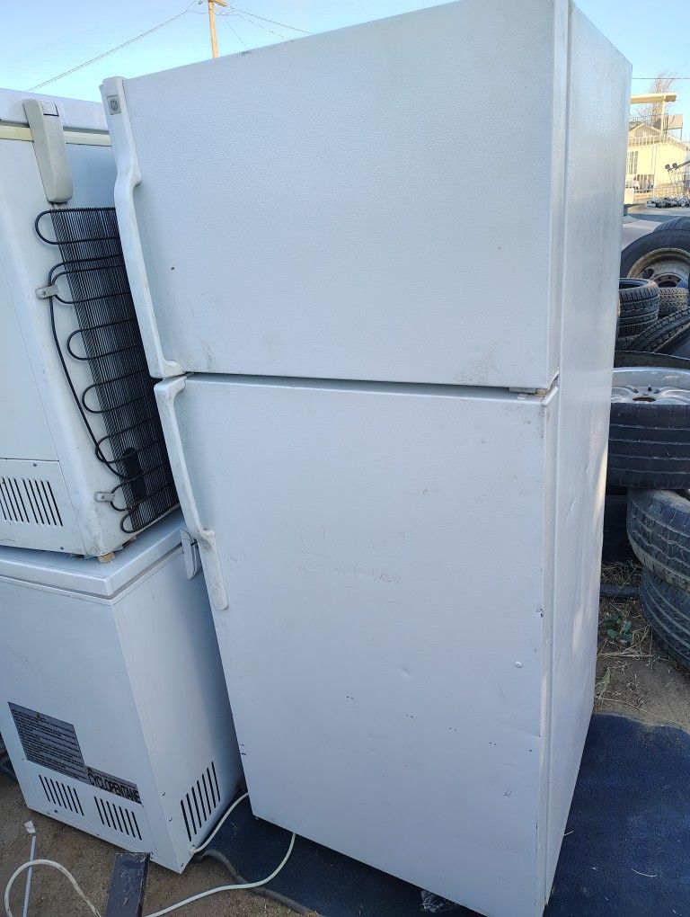 Ge Refrigerator