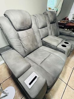 reclining loveseat with console