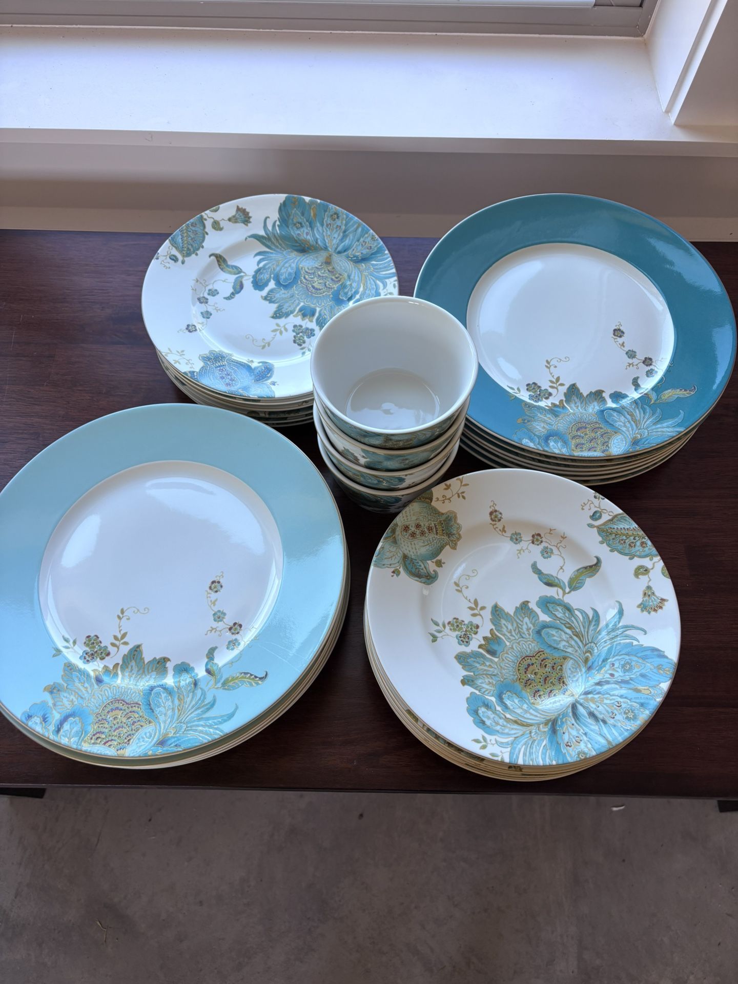 28 Pc 222 Fifth Eliza Dish Set