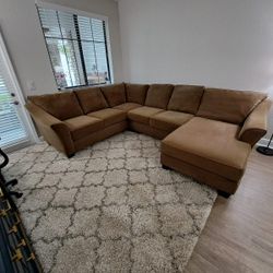 COUCH / SOFA SECTIONAL / KEVIN CHARLES/  BROWN