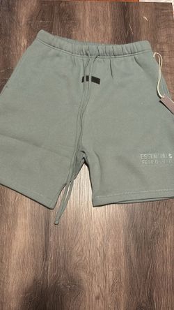 ESSENTIAL SHORT