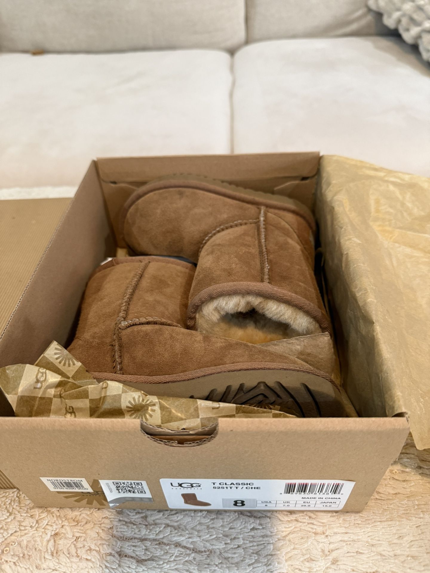 UGG Boots Toddler Size 8