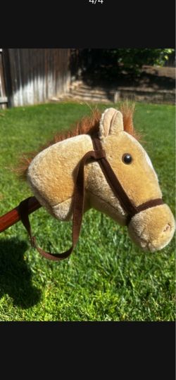 Aurora Stick Horse