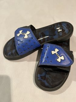 LIKE NEW UNDER ARMOR SLIDES