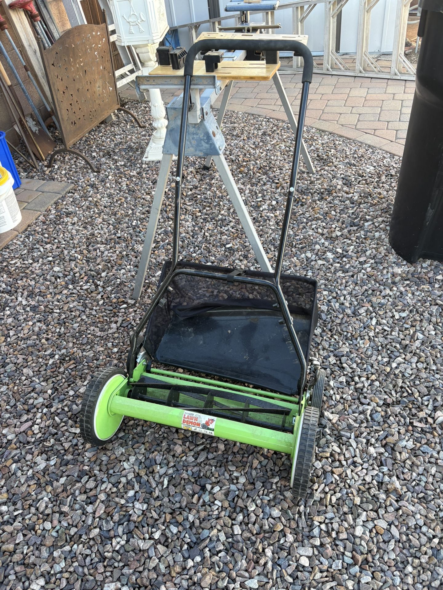 Lawn Demon Push Mower 23” Like New 