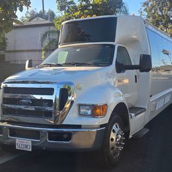 2015 Ford F-650 (93k Miles)