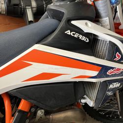 Acerbis 3.1 Gallon Desert Fuel Tank Black 