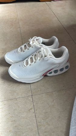 Brand New Nike Air Max Dn Size 6.5 Women’s