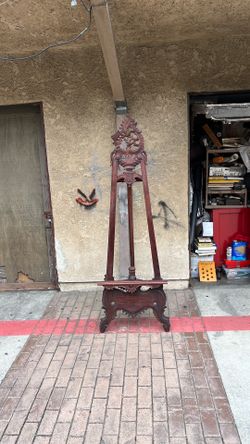 Wood  picture display