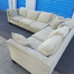 Really Nice Sectional Couch 🛋