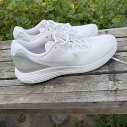 Nike Runners Size 10