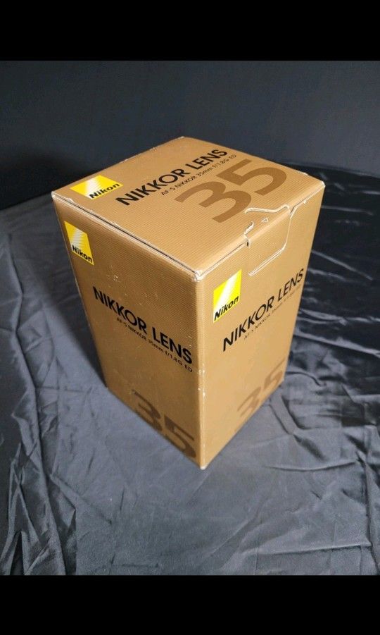 AF-S NIKKOR 35mm f/1.8G ED Prime Camera Lens