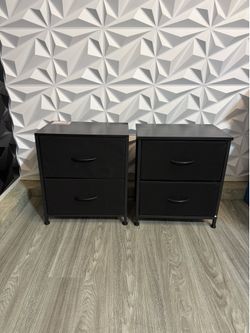Set of 2 Nightstands with 2 Drawers