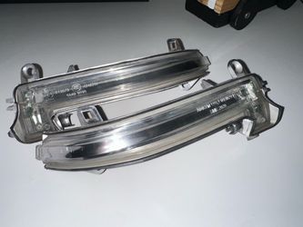 OEM BMW F30 3 Series Set of Mirror Turn Signal Lights