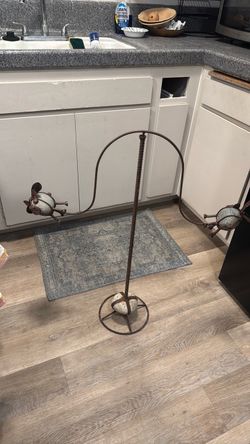 Unique Flying/spinning pig garden ornament