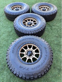 Jeep Gladiator rims and tires Jeep rubicon Jeep Sahara wheels tires 5x127
