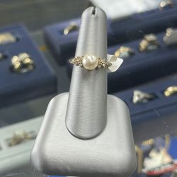 Gold Ring 14k / 4.1G / Size 6 