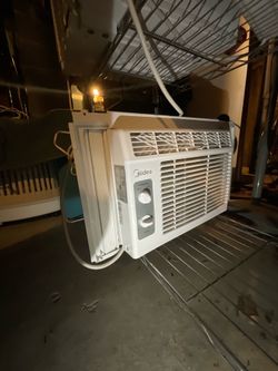 Window AC units