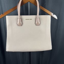 Michael Kors Handbag (Authentic)