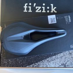 Fizik Argo R1 140mm Carbon Saddle