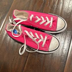 Converse Size 2