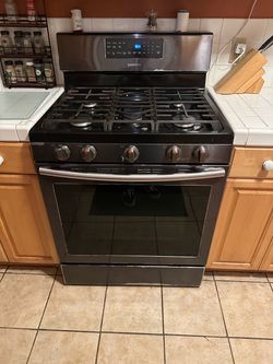 Samsung stove and microwave combo $650 obo