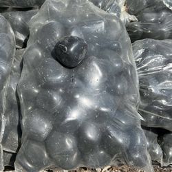 Medium Black Polished Pebbles - 40 Lbs Bags