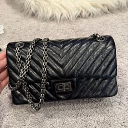 Chanel 2.55 (20cm)