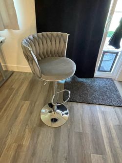 Bar stool