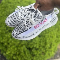 adidas Yeezy Boost 350 V2