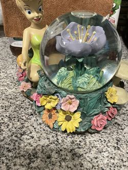 Disney Tinker Bell Flower Garden Musical Snow Globe