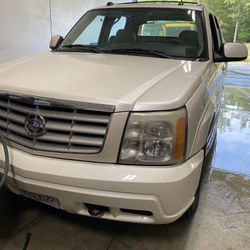 04 Cadilac Truck. 138,000 Miles