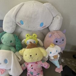 Sanrio Plushies 