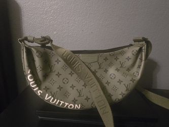 LOUIS VUITTON Hamac Zipper Closure Canvas Crossbody Bag Men's 15.4x3.9x7.5 in