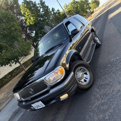 2000 Mercury Mountaineer