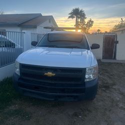 Silverado 2013 V6 Clean Tile Work Truck
