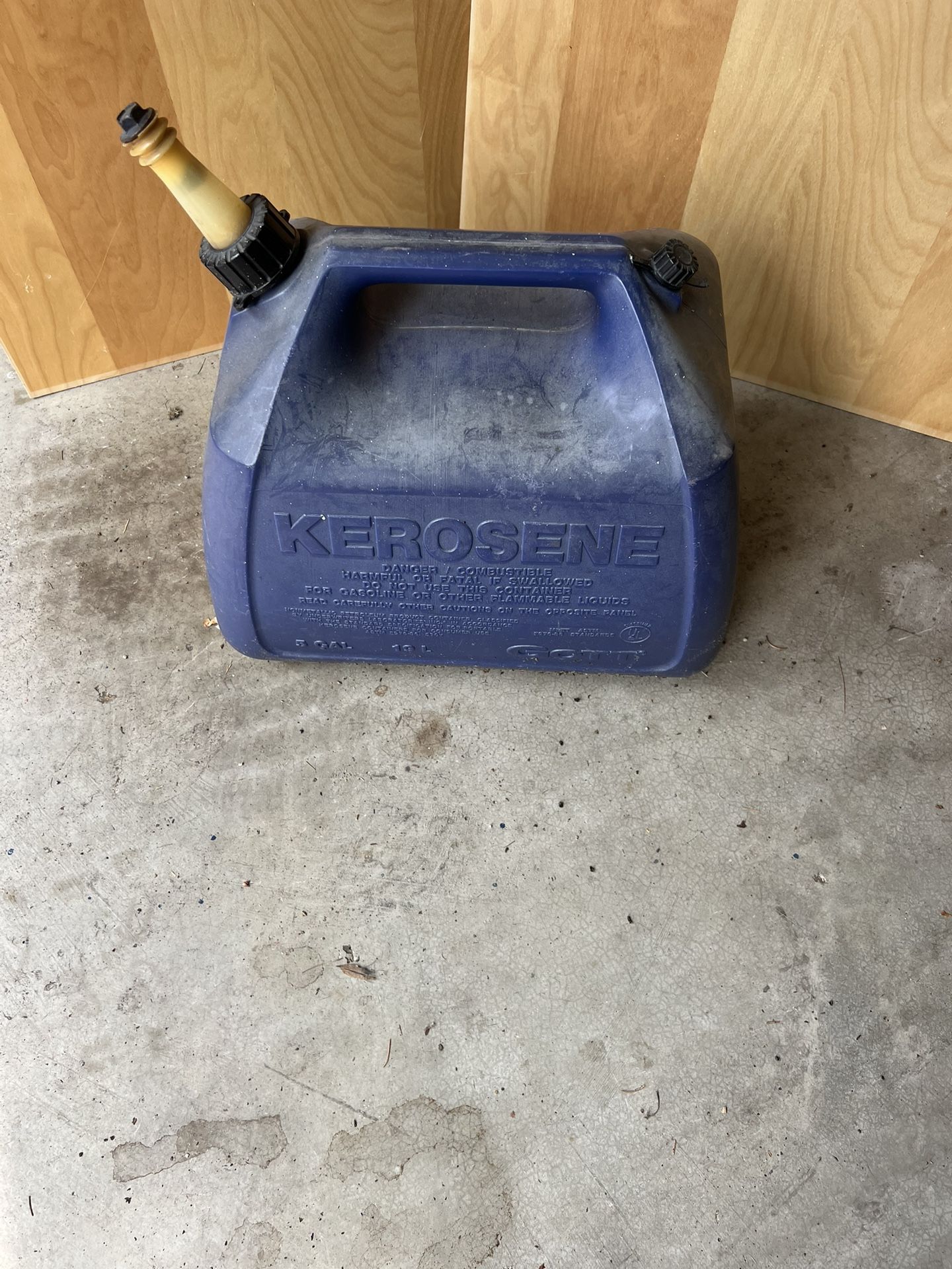 5 Gallon Kerosene Tank