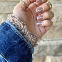 Magnetic Matilda (Acrylics/Squoval) Press on nail 