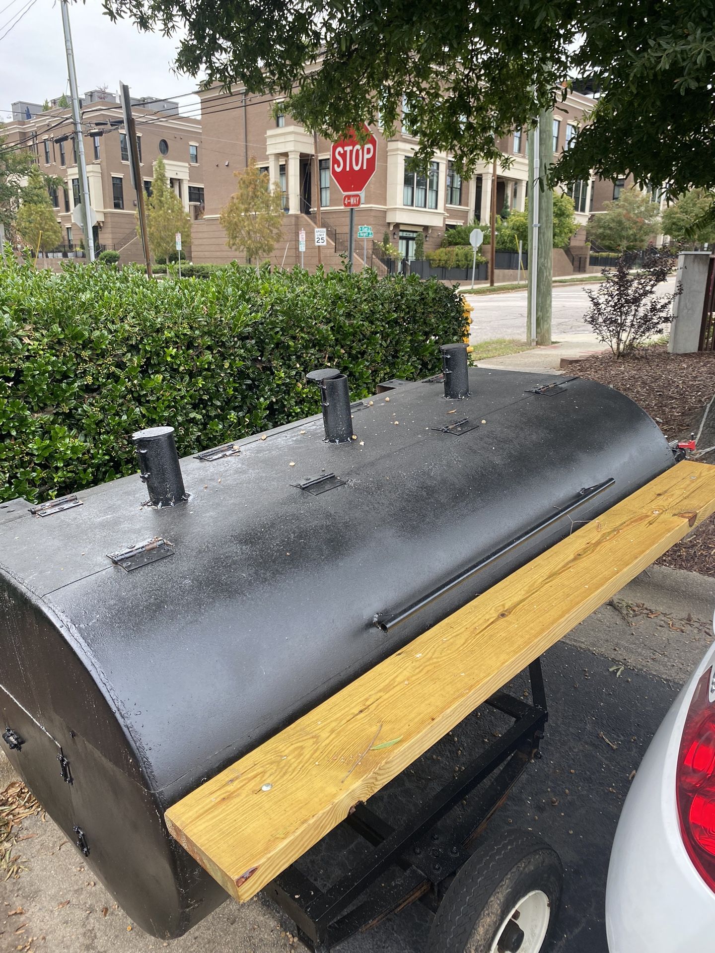 2 Sided Pig Cooker Or Regular Grill With Optional Propane Hook Up