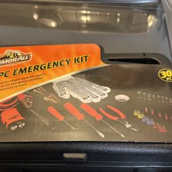 New Armorall Car Emergency Kit 30  Piece