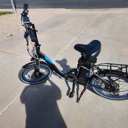 Price Reduced: Magnum Classic FOLDABLE Step Through City Bike