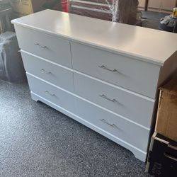 6 Drawer Dresser