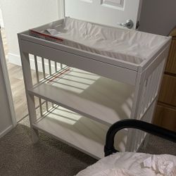 Baby changing table