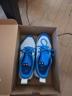 BOYS ADIDAS LEGO ATHLETIC SHOES SIZE 5