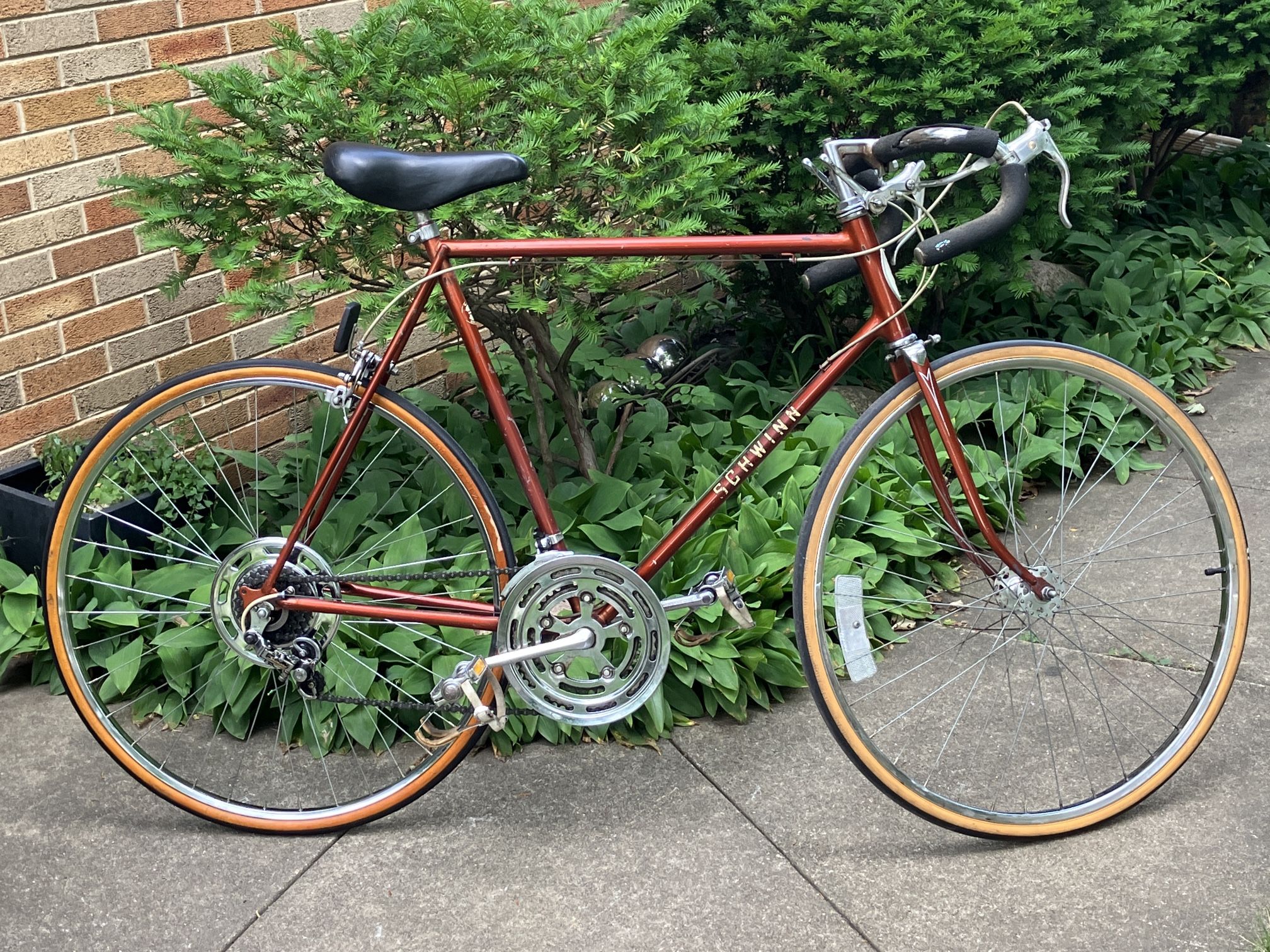 Vintage Schwinn Varsity 10-Speed Bike