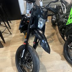 2020 KTM 690 SMCR