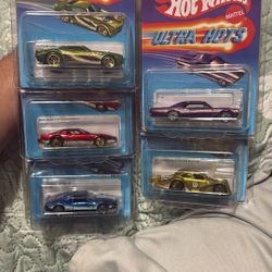 Hot Wheels Ultra Hots Lot With Protectors 