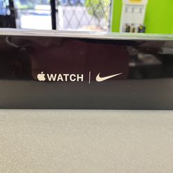 Apple Watch SE Nike Edition 40mm New Sealed