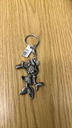 Minnie Mouse Puter Key Ring