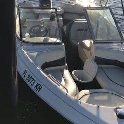 Capri Boat 18 " engine outside 120hp with trailer